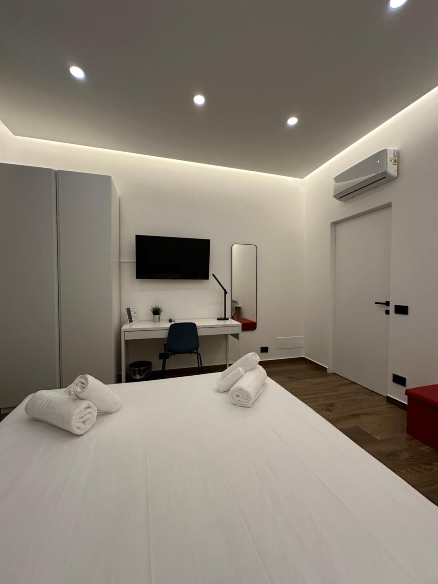 Borgiarooms Luxury Apartment Milazzo Eksteriør billede