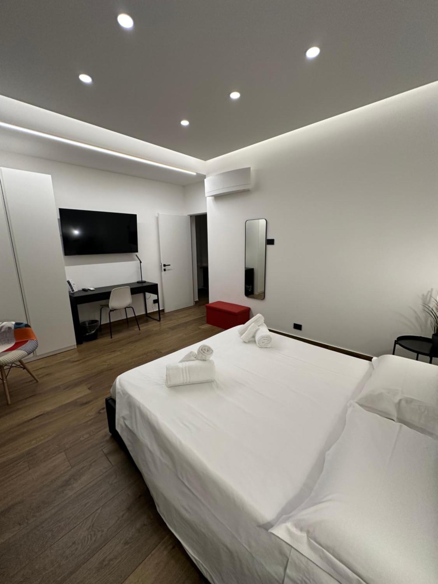 Borgiarooms Luxury Apartment Milazzo Eksteriør billede
