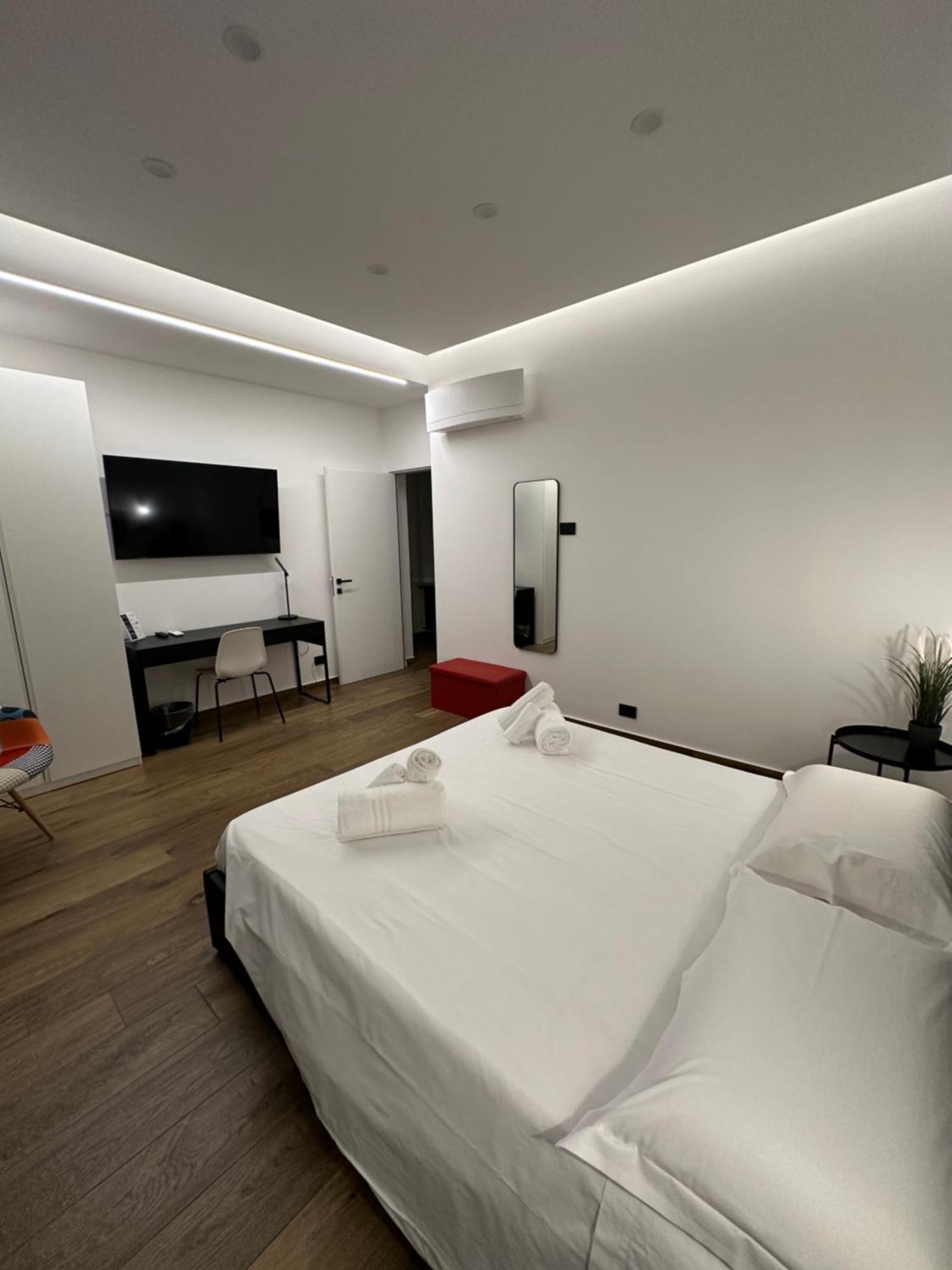 Borgiarooms Luxury Apartment Milazzo Eksteriør billede